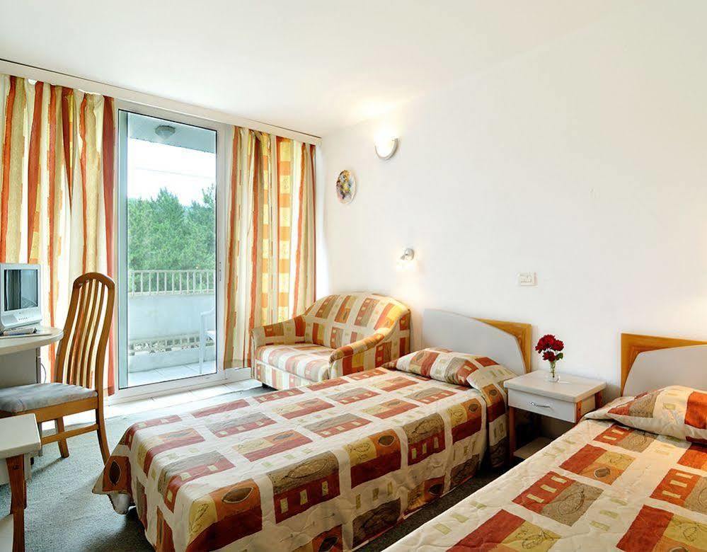 Althea Hotel Albena Ngoại thất bức ảnh